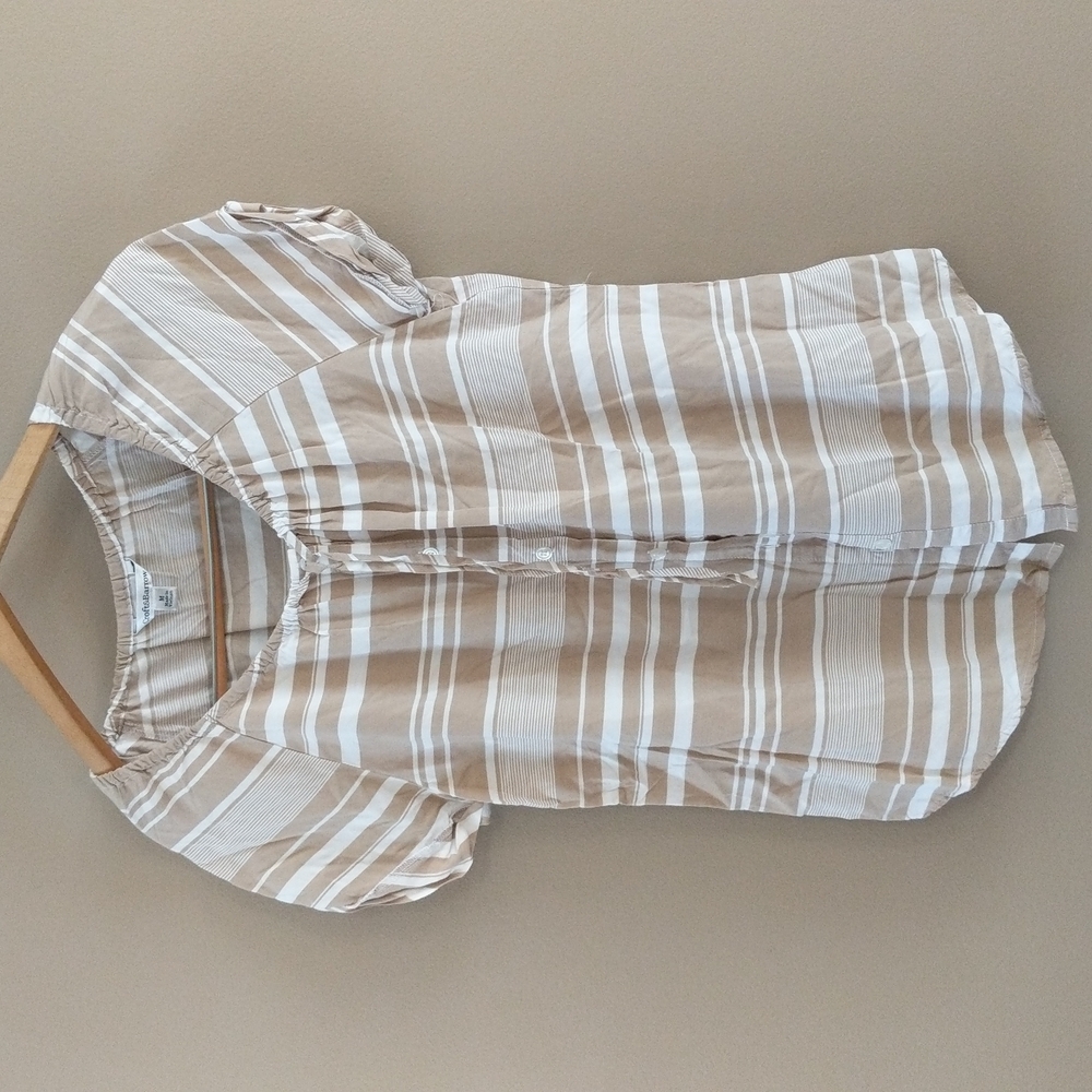 Croft&Barrow tan striped tie front blouse sz M